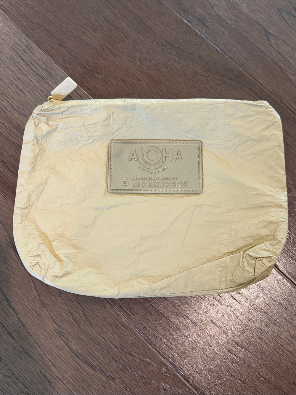 ALOHA Collection Small Pouch Dune/Tan used